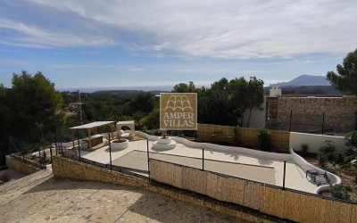  Fantástica villa con vistas panorámicas al mar.